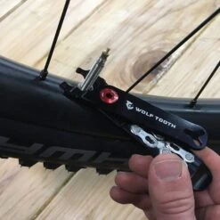 Wolf-tooth Wolf Tooth Pack Pliers - For Masterlinks, Valve Cores, Valve Stem Lock Nuts - Black -Wolf Tooth 304471 04 d 624188