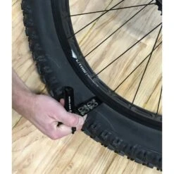 Wolf-tooth Wolf Tooth Pack Pliers - For Masterlinks, Valve Cores, Valve Stem Lock Nuts - Black/red -Wolf Tooth 304471 05 d 624189 1