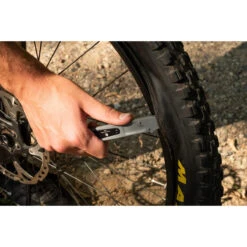 Wolf-tooth Wolf Tooth 8-Bit Kit Two Multitool -Wolf Tooth wt 8 bit kit two 11 1455561